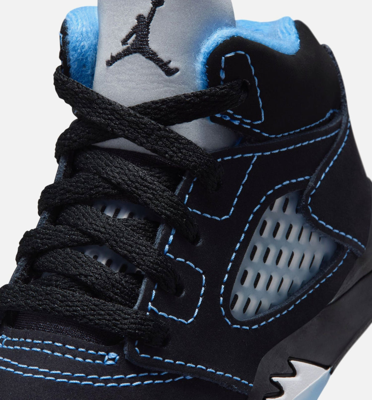 Air Jordan 5 Retro 'Black Carolina' - Infant/Toddler Lifestyle Sneaker (Black/University Blue/White)