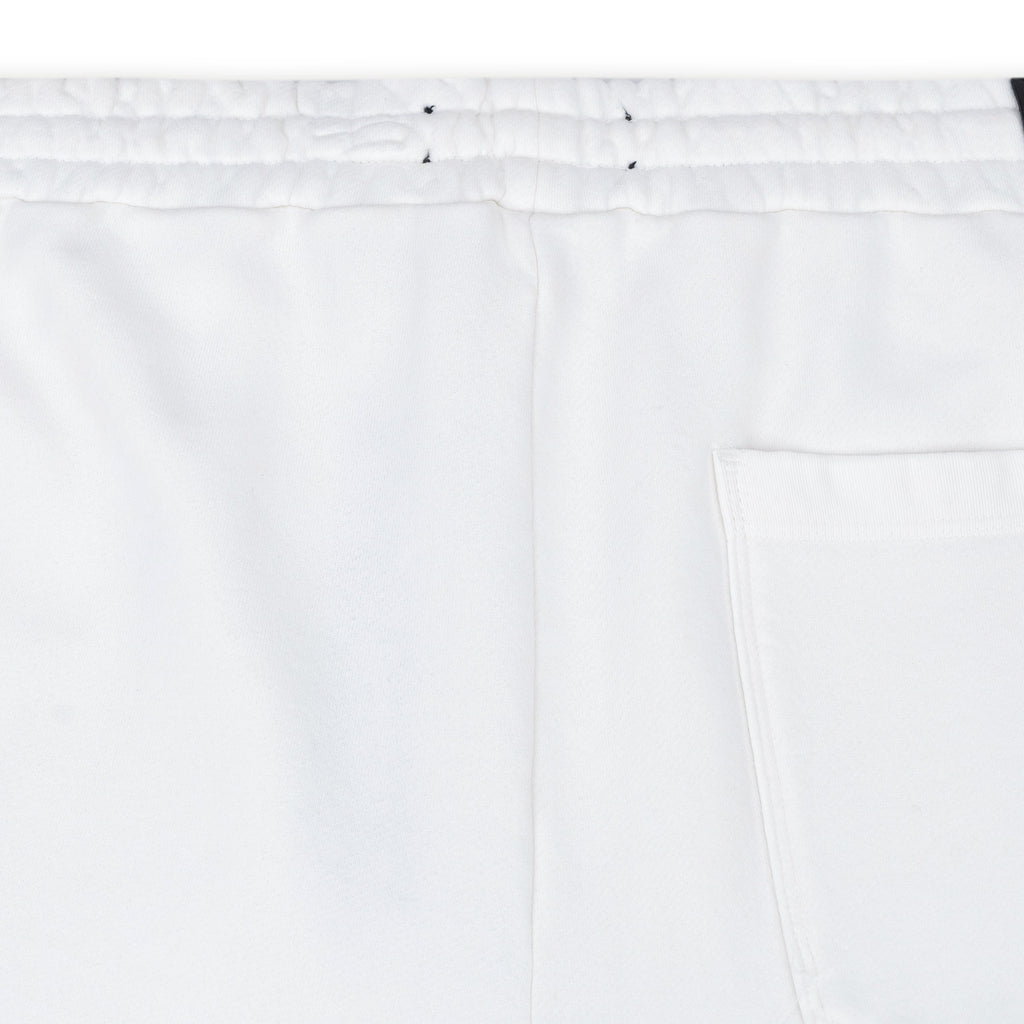 White AMIRI 22 Shorts