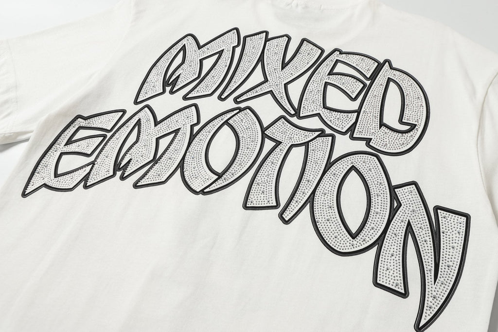 MIXED EMOTION Angel Graphic T-Shirt