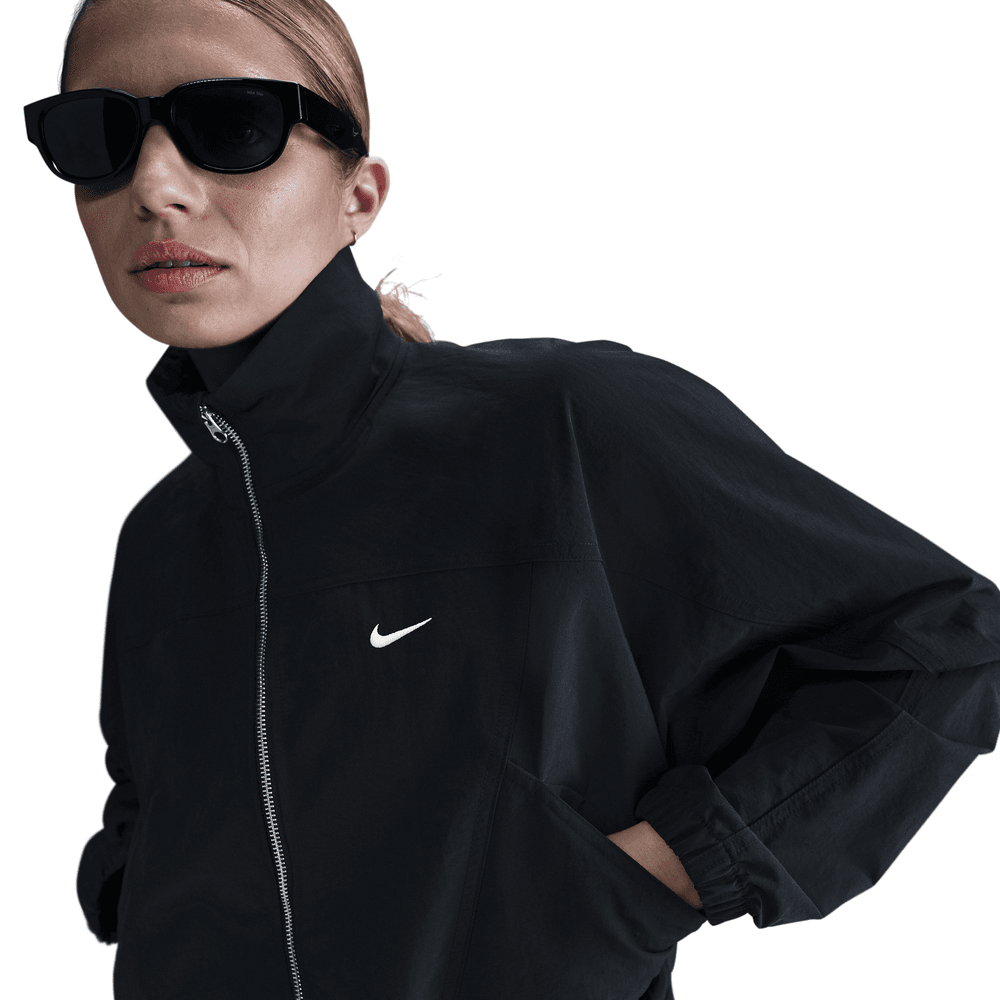 Wmns Nike Sportswear Everything Wovens Jacket 'Black/White'