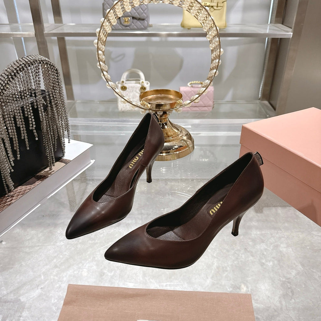 Miu Miu Pointed Toe Classic Pumps – Spring 2026 Collection
