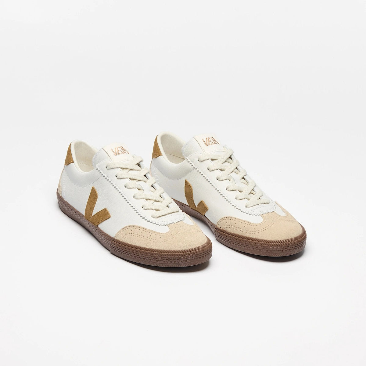 Veja Volley Leather