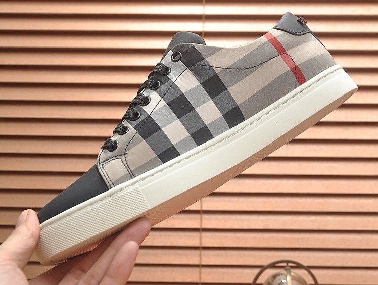 Burberry Gray Check Low-Top Sneakers