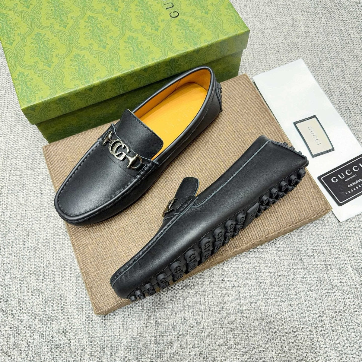 GUCCI Black Metal-Detail Loafers