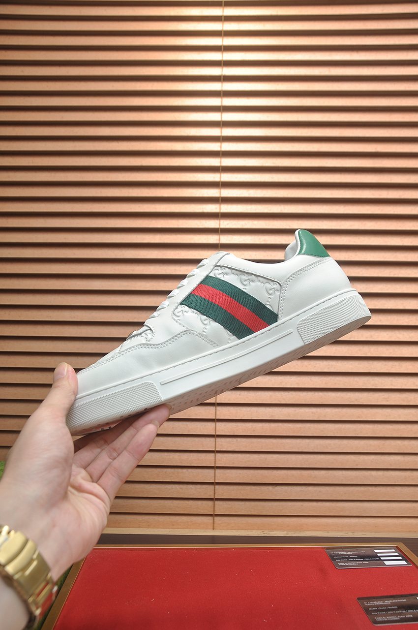 Gucci Green-Red Stripe Low-Top Sneakers