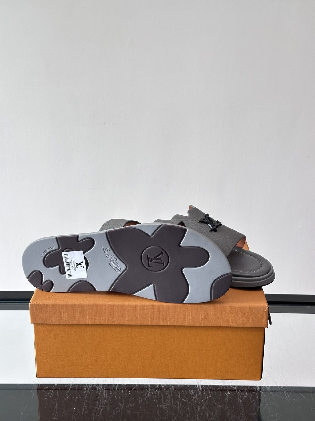 Louis Vuitton Isola Logo Slide Sandals